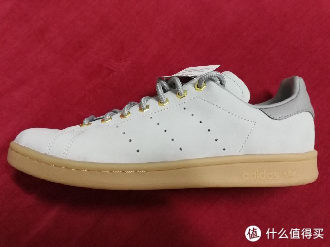 我的第一双三叶草Stan Smith