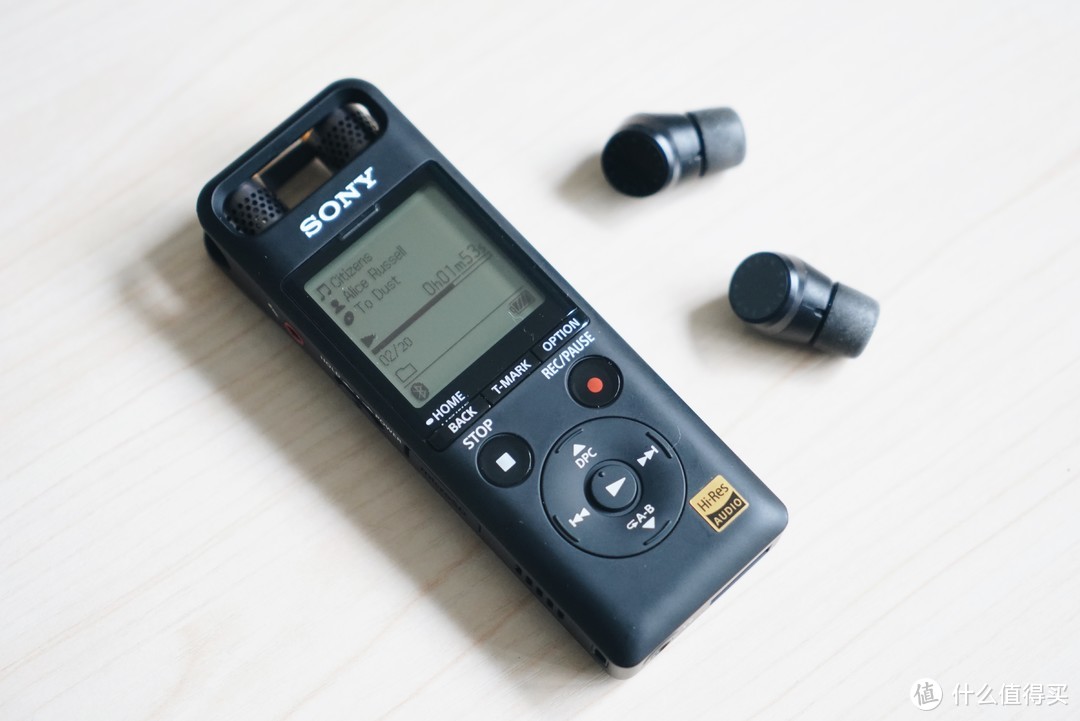 工作录音、音频播放它都行，Sony PCM-A10数码录音笔专业评测