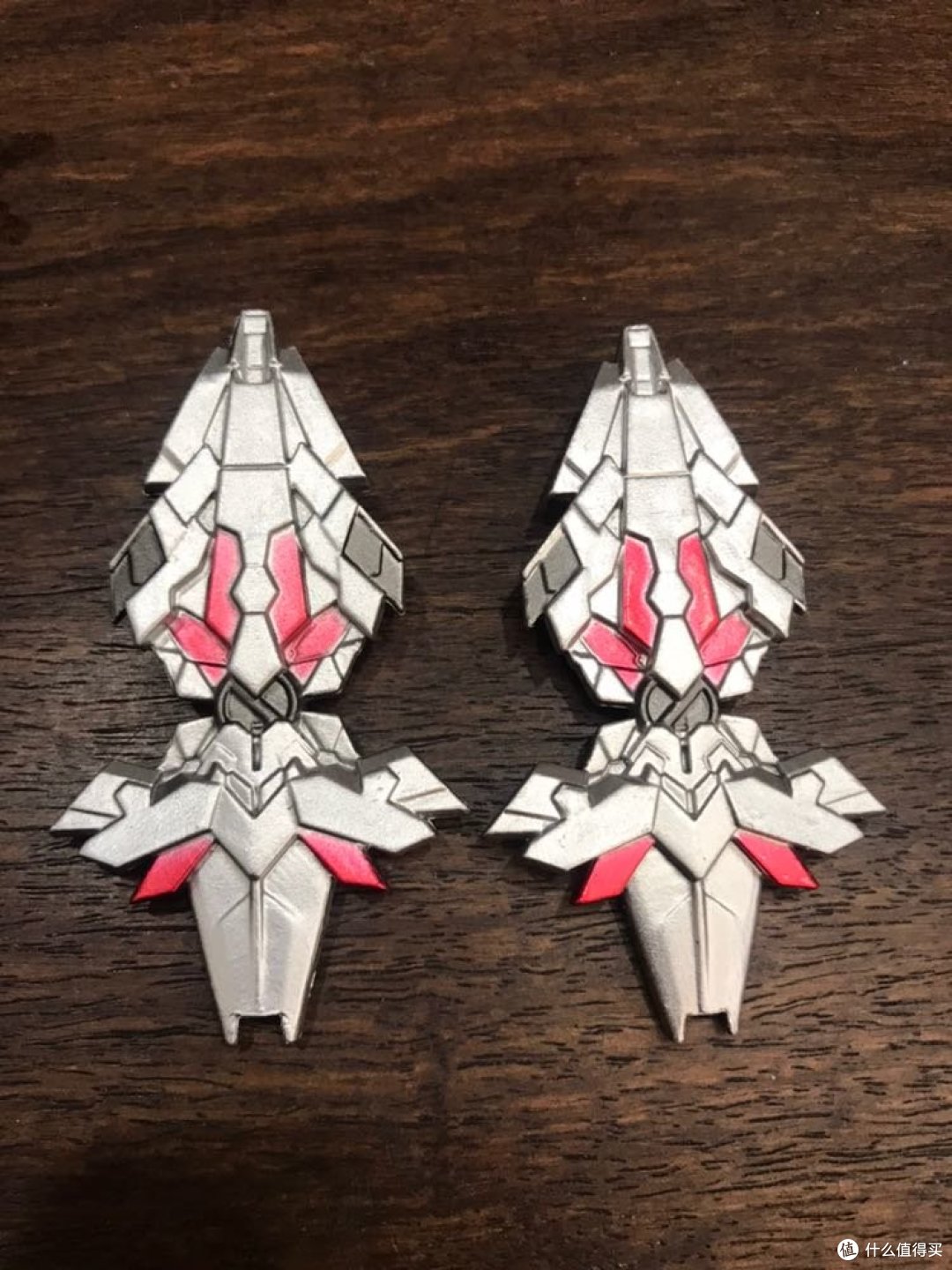 很常规的fw配件,身体 头 武器 背包 盾牌13开盒先来银色的独角兽吧