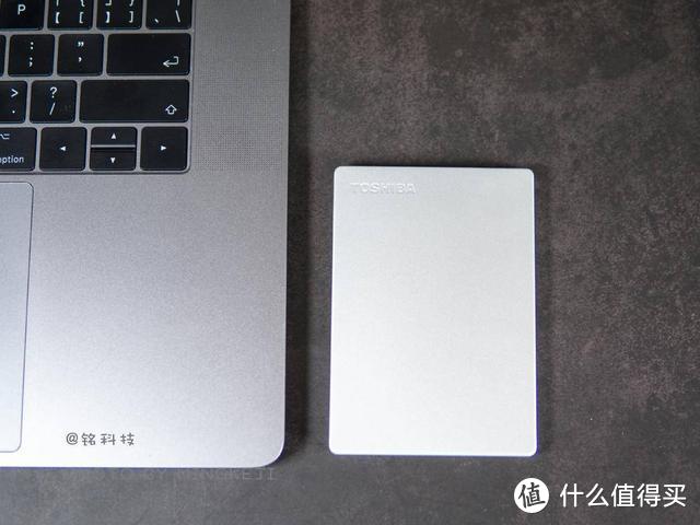 MacBook的绝佳伴侣，东芝slim超薄移动硬盘体验