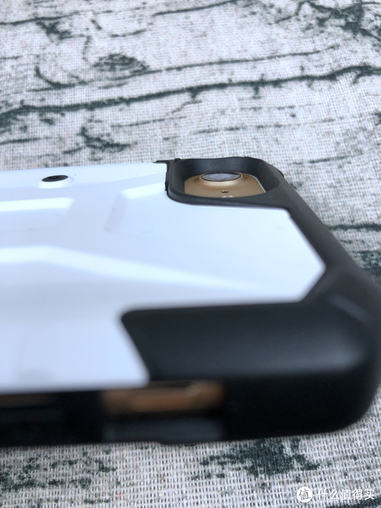 UAG iPhone8/7/6S 通用(4.7英寸屏) 防摔手机壳 探险者系列 开箱简评