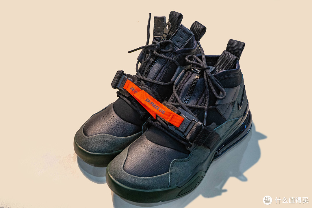 迎双旦，买双双鞋—Nike Air Force 270 Utility&UA HOVR Havoc晒单