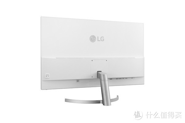 10bit IPS面板：LG 发布 32QK500-W 显示器