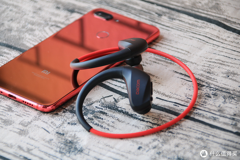 耳机的品类各式各样该怎么选？适合自己的才是最重要—dacom Athlete 运动蓝牙耳机