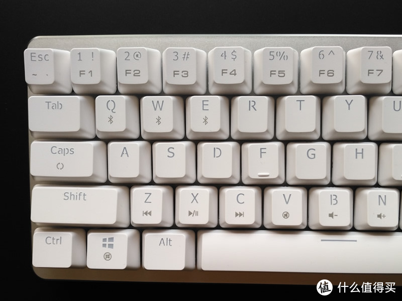 黑爵锌Zn-68蓝牙双模机械键盘体验+拆解