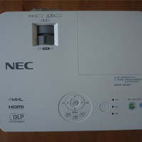 NEC 日电 NP-CD3105H 家用投影机外观设计(机身|散热口|进风口|镜头)