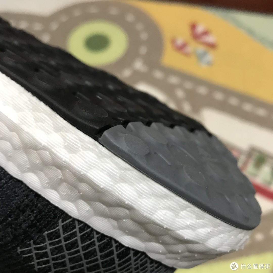 200多块买全掌boost！Adidas PureBOOST GO跑鞋