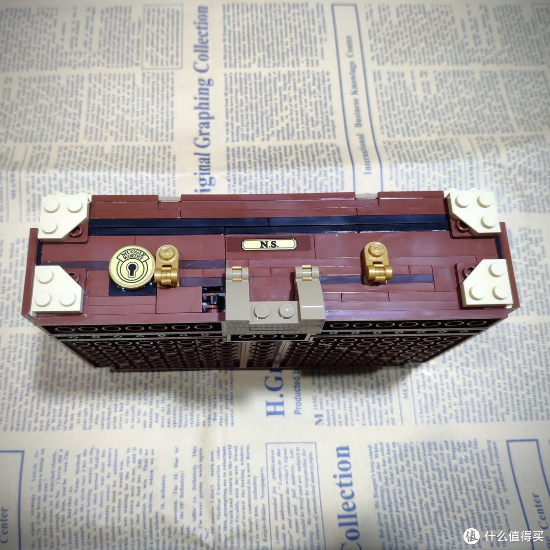 打开神奇皮箱：LEGO 75952纽特的神奇皮箱开箱