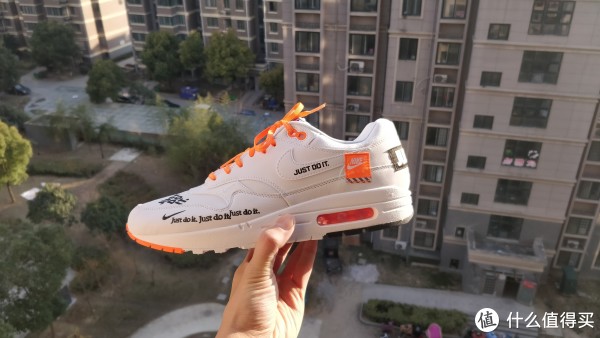 阳光下暖色调
