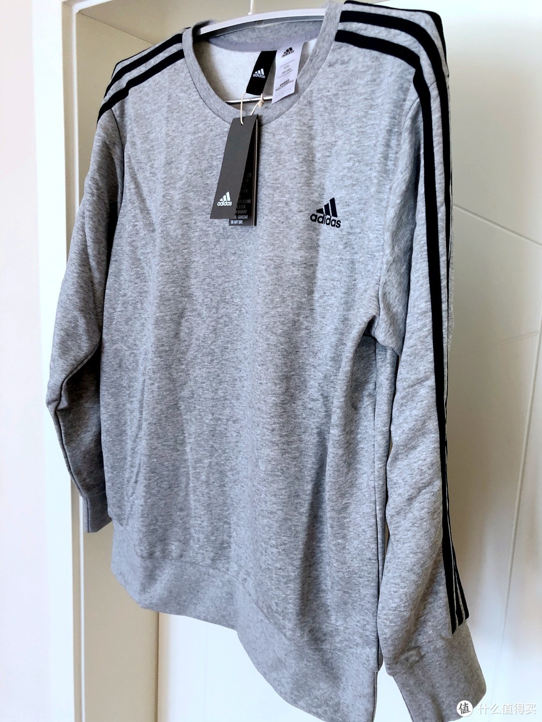 很舒服的套头衫— adidas 阿迪达斯 运动型格 BR1033 男子套头衫 