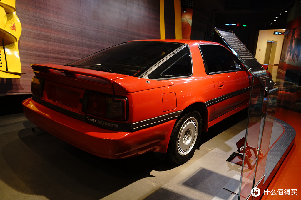 你相信吗，北京汽车博物馆竟然说丰田Supra是前置前驱？！