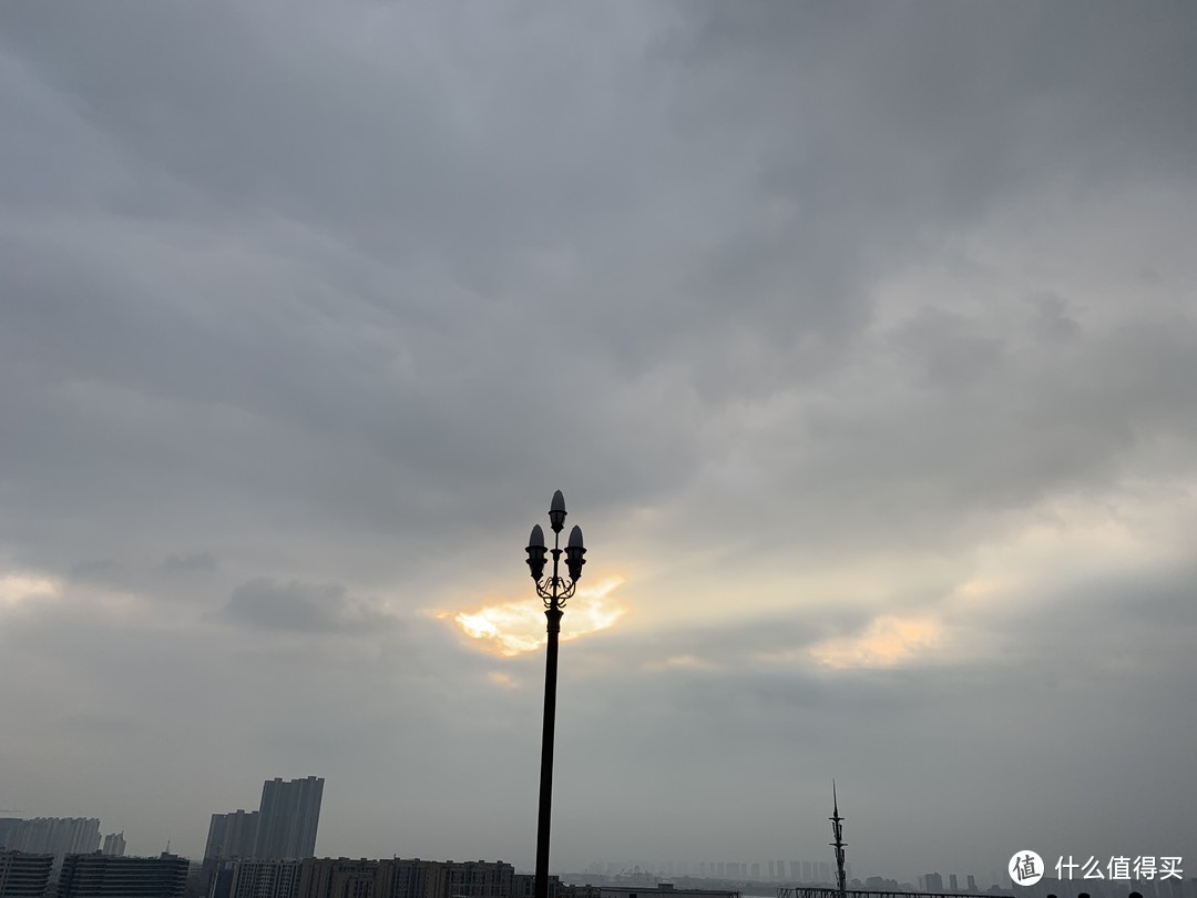 最后一天我去轧南京长江大桥了，顺带展示下iPhone XR 的白天相机表现