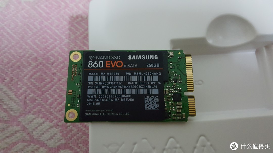 三星860EVO mSATA 250GB正面