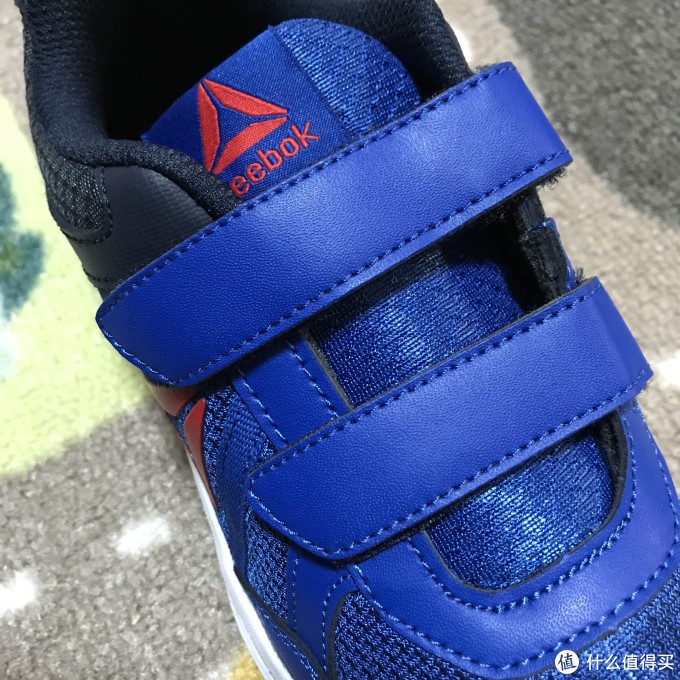 便宜好穿！Reebok ALMOTIO 4.0 儿童低帮跑步鞋