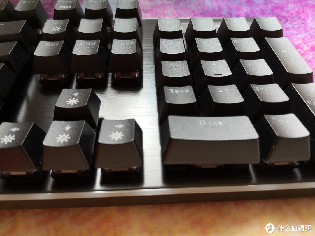 【小T】宿舍里的战斗利器——新贵GM550红外机械键盘