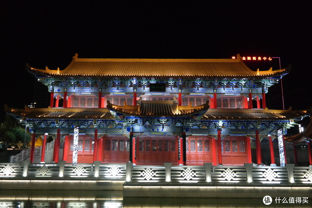 银川印象：新月白寺，古楼黄沙