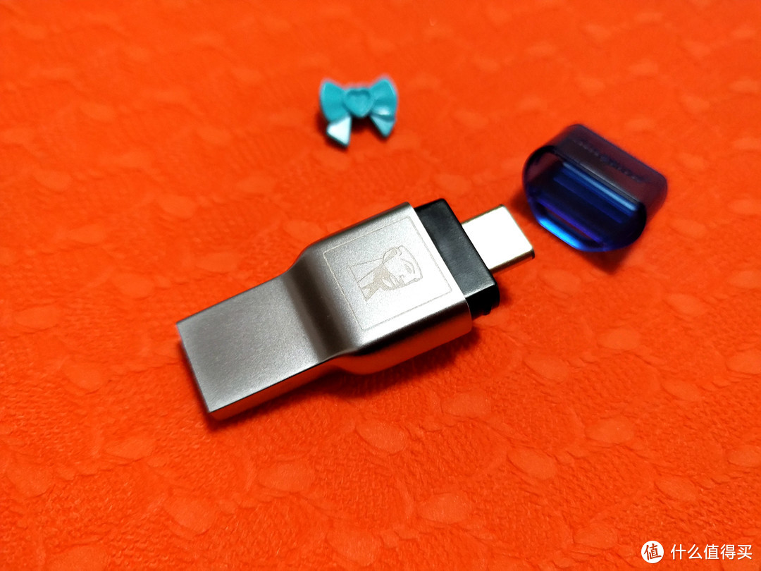 手机电脑平板都能用，金士顿USB 3.1双接口读卡器简测分享！