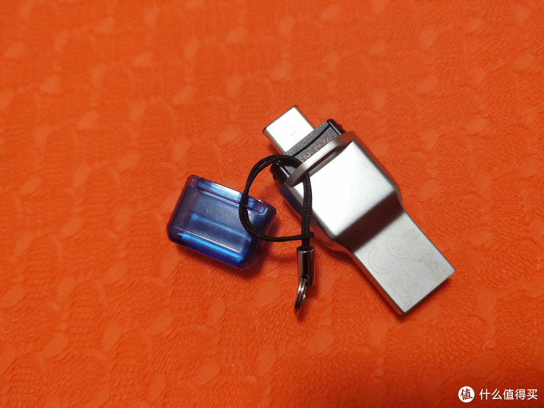 手机电脑平板都能用，金士顿USB 3.1双接口读卡器简测分享！