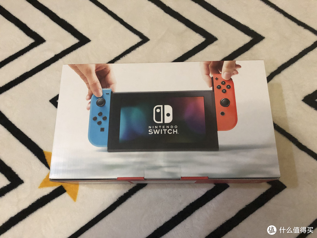 让我回想起小时候—任天堂 Nintendo Switch 掌机开箱