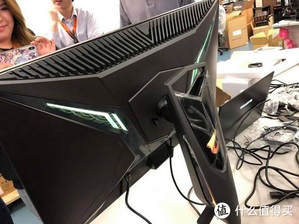 10bit 2K IPS面板：GIGABYTE 技嘉 即将发布 Aorus 猎鹰 首款电竞显示器