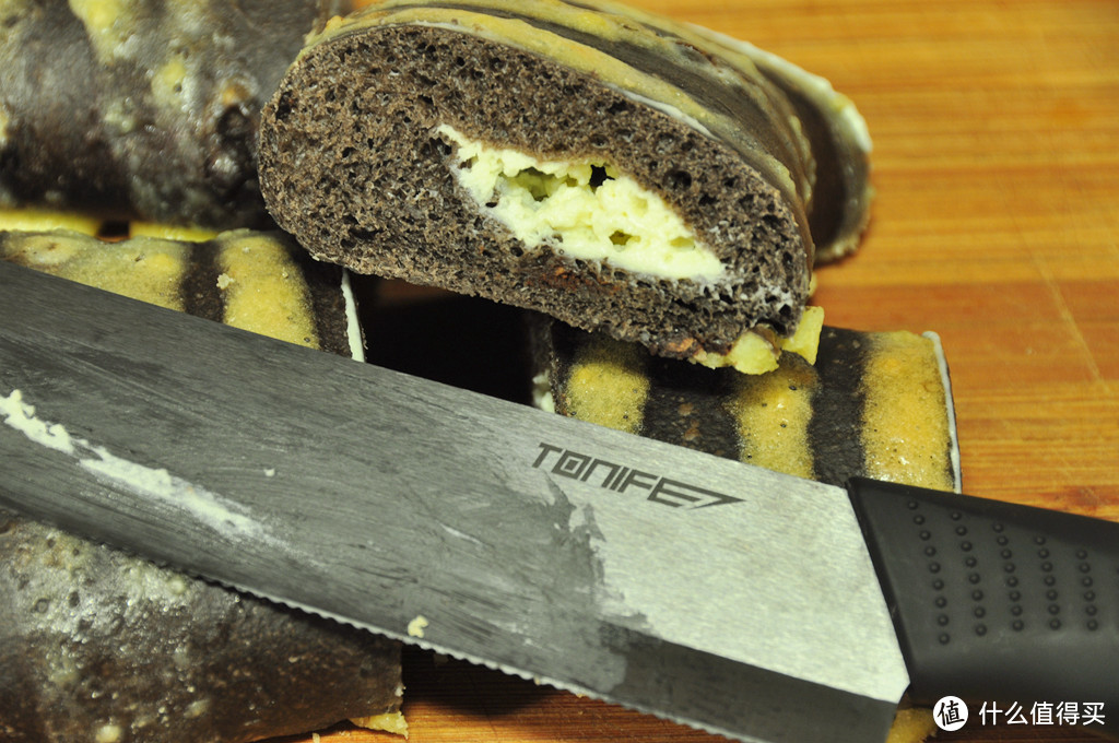 切面包你用对刀了吗？TONIFE途耐清雅6寸锯齿切割陶瓷刀体验