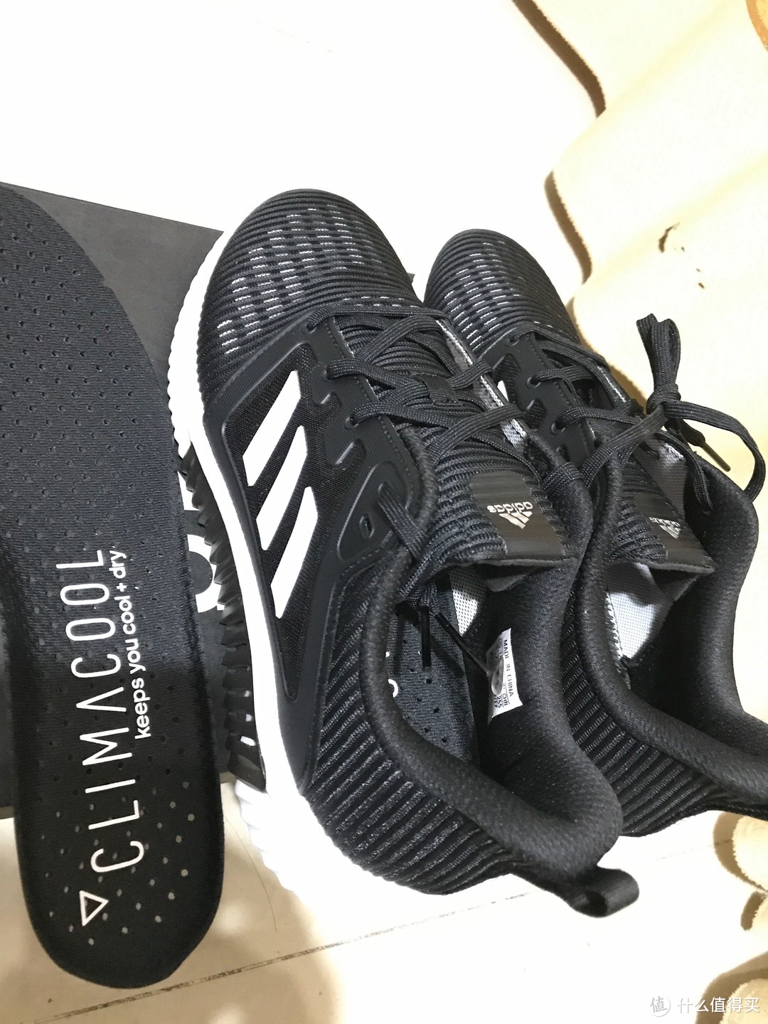 阿迪达斯 18清风跑步鞋CLIMACOOl vent m CG3916