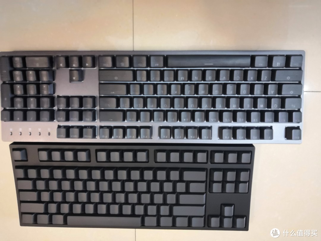 两把键盘——杜伽K310和Leopold FC750R的对比。