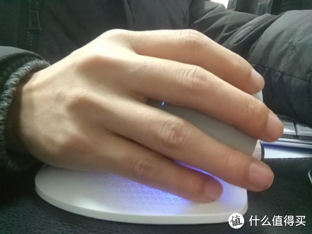 该吹就吹，该黑就黑  评测多彩Delux M618X人体工程学垂直鼠标