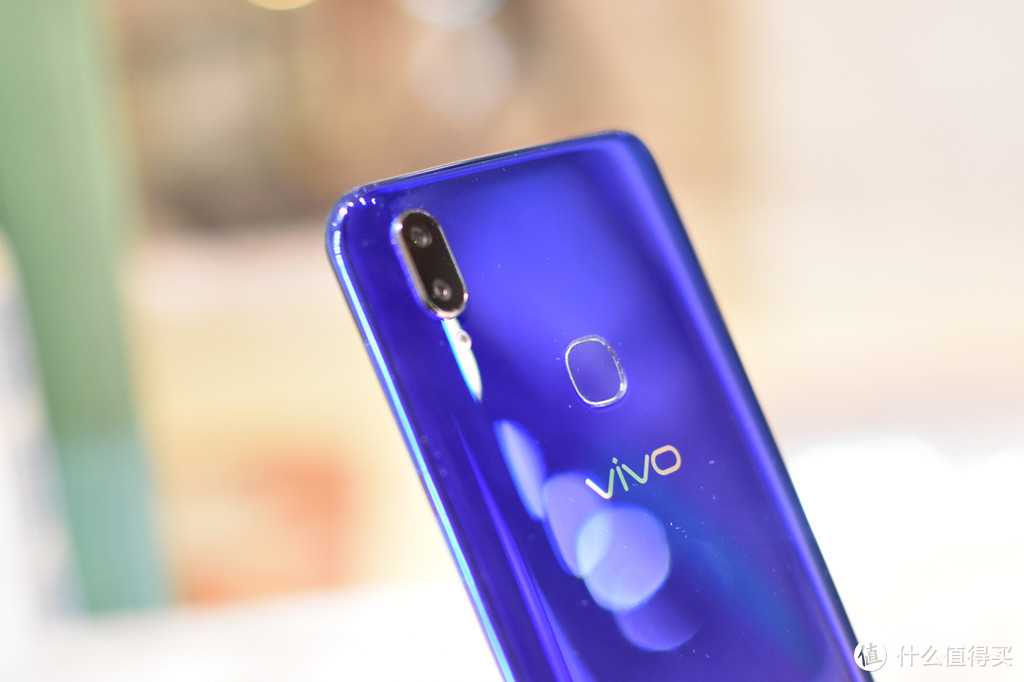 主打颜值，性能、续航兼顾  vivo Z3 手机闪测体验