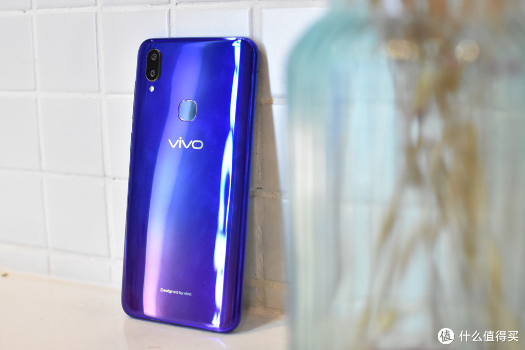 主打颜值，性能、续航兼顾  vivo Z3 手机闪测体验