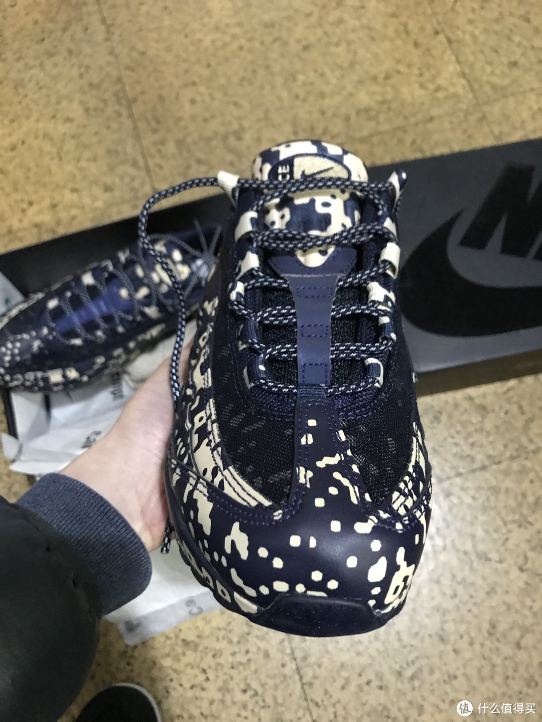 一种奇怪的感觉， C.E. x Nike Air Max 95