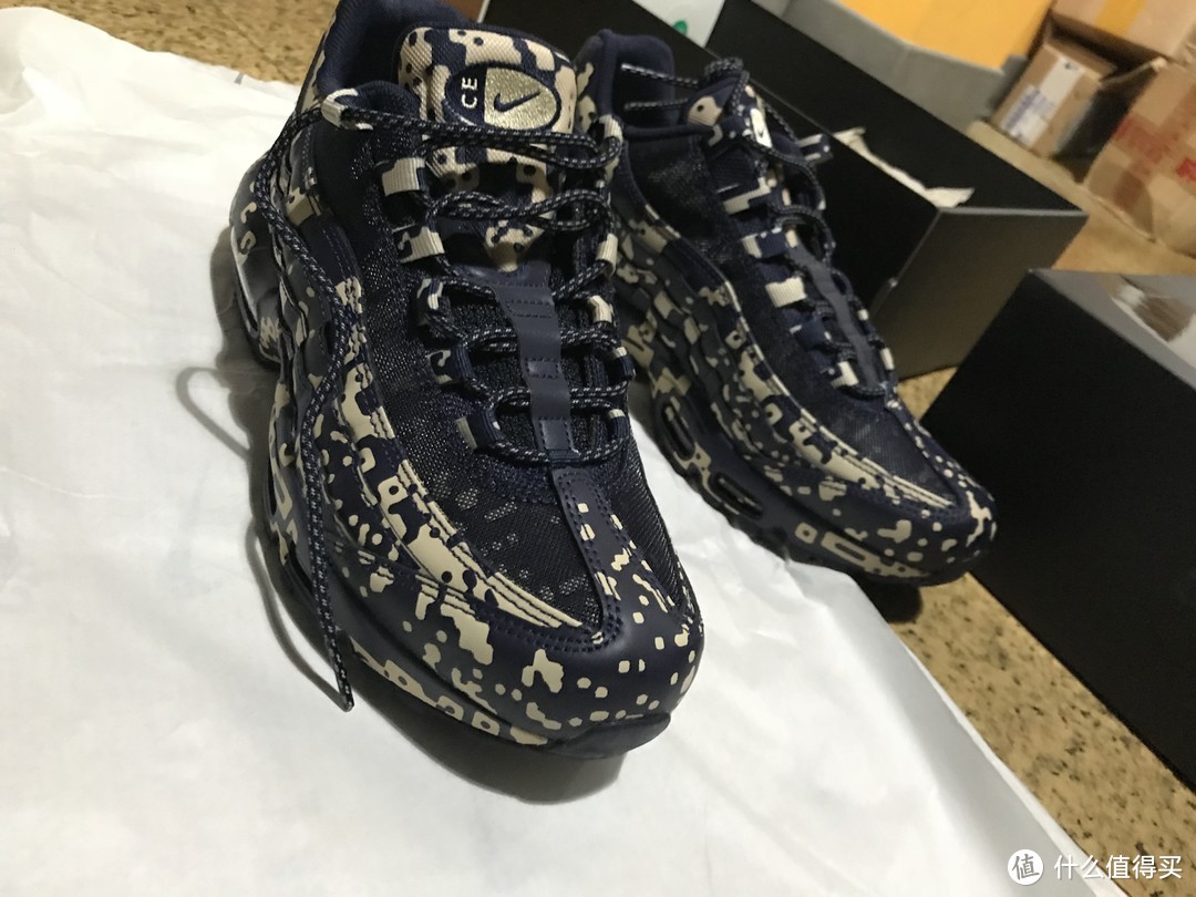 一种奇怪的感觉， C.E. x Nike Air Max 95