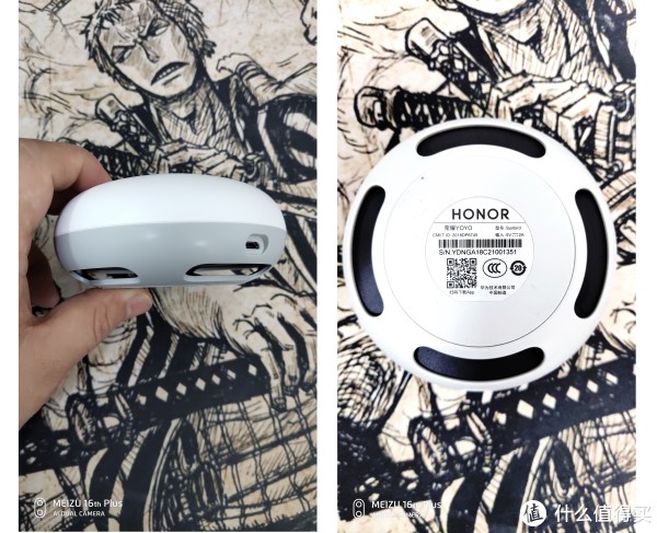 MicroUSB 电源接口，底部的四个镂空口用来发声的，官方叫做反射锥音腔。