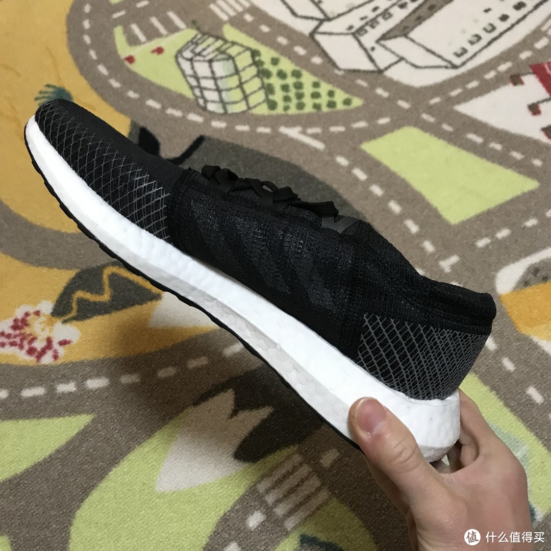 价格低支撑弱！只能随便穿穿的Adidas PureBOOST GO