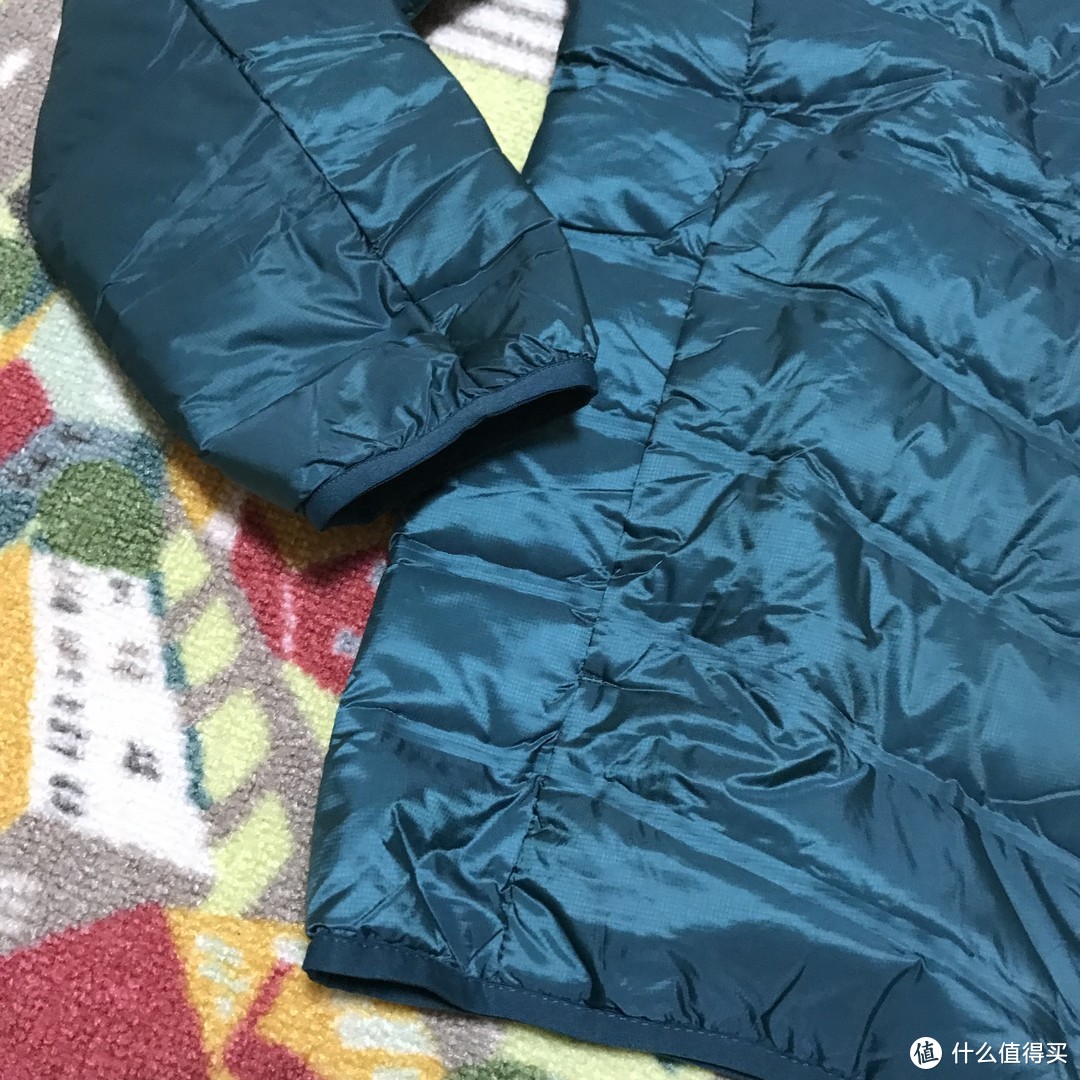 149超实惠！UNIQLO 男士无缝轻型羽绒服