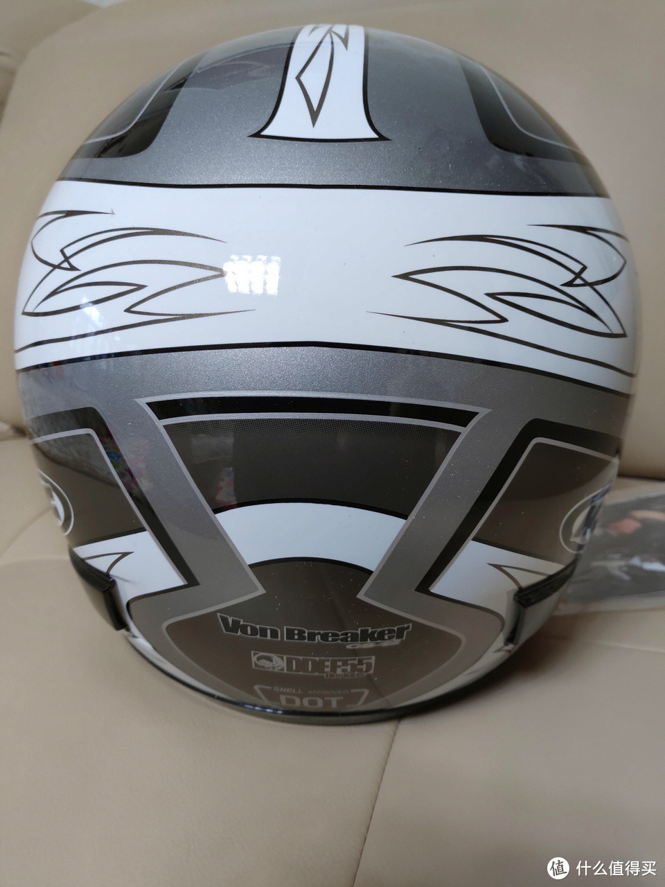 新骑士的装备 ZEUS 瑞狮 381c复古半盔