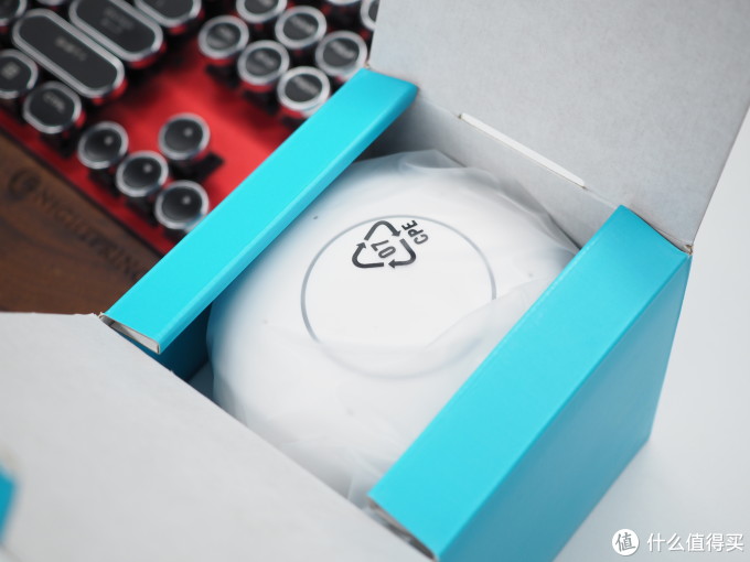 可玩年的荣耀YOYO智能音箱,除了免费打电话,这些功能你也要了解