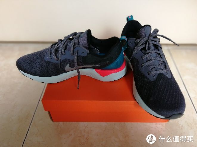 nike odyssey react跑步鞋简单开箱