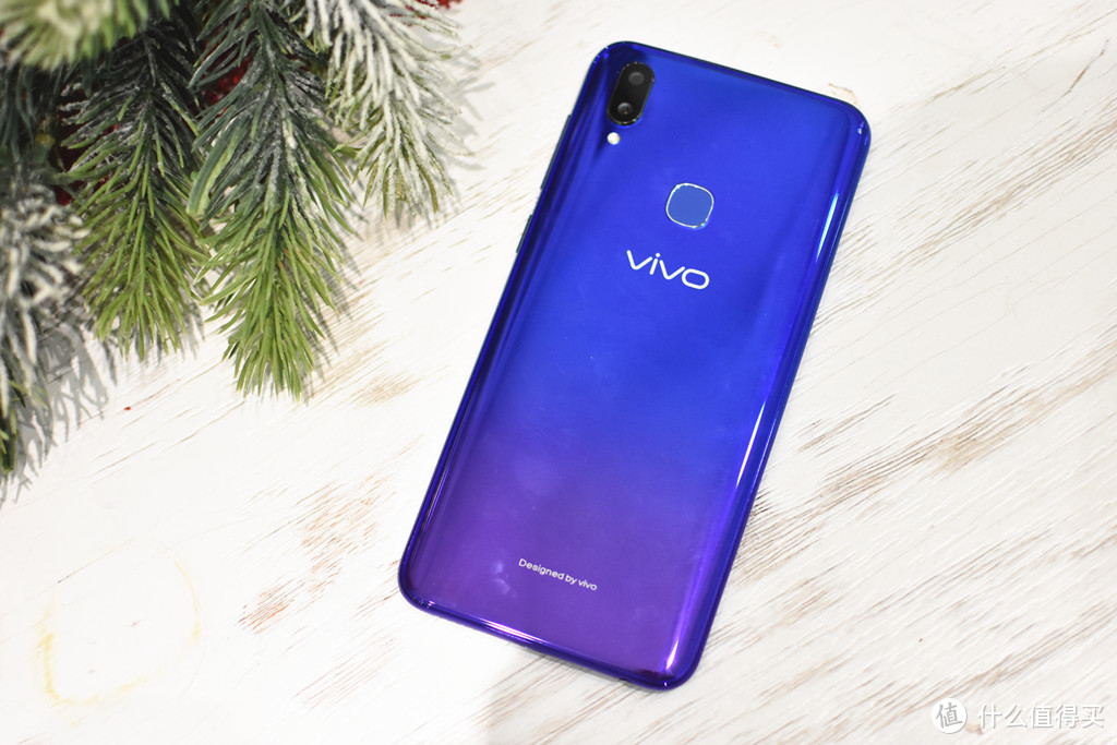 主打颜值，性能、续航兼顾  vivo Z3 手机闪测体验