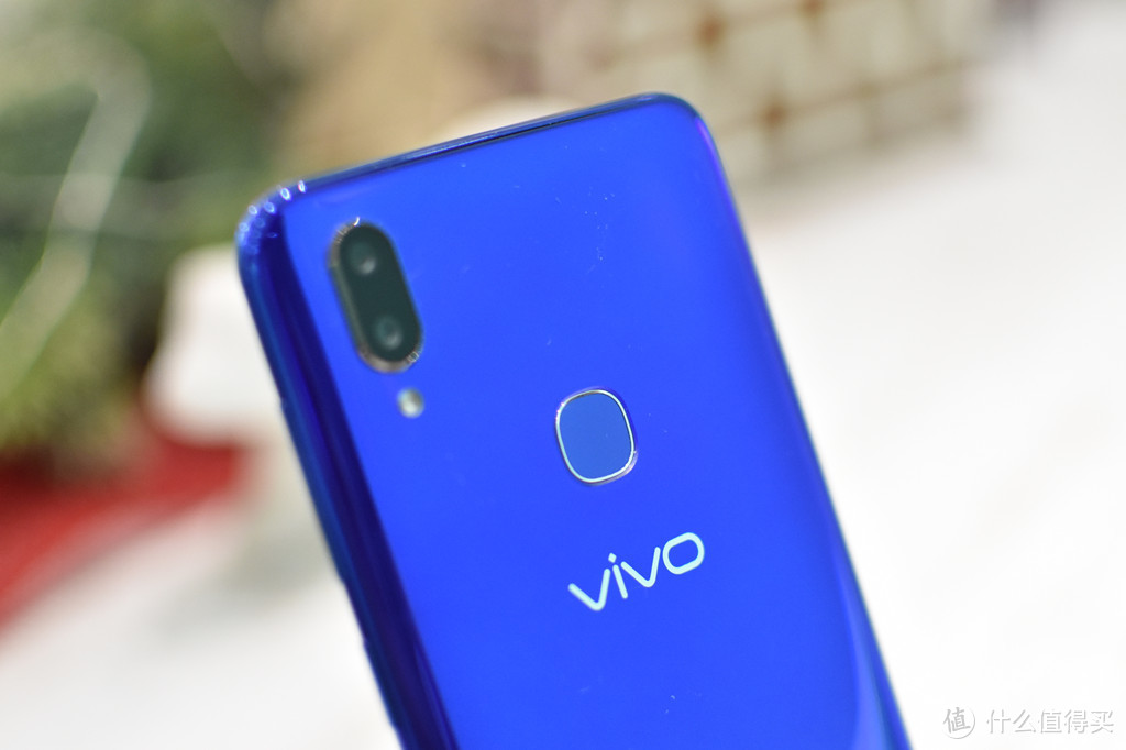 主打颜值，性能、续航兼顾  vivo Z3 手机闪测体验