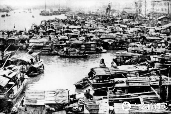 20世纪20年代广州珠江上的疍家船