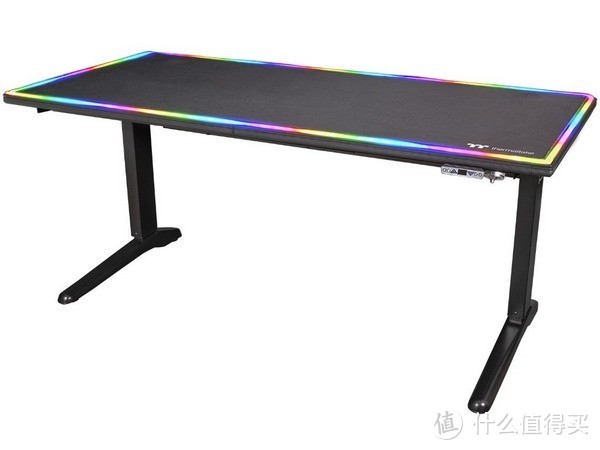 集成RGB灯效：Thermaltake 曜越 发布 Level 20 RGB Battlestation Gaming Desk 电脑桌