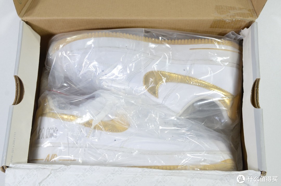 你的鞋柜一定要有一双NIKE AIR FORCE 1