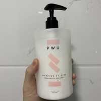 中规中矩：PWU朴物大美小苍兰香氛柔顺亮泽无硅油洗发水 使用体验