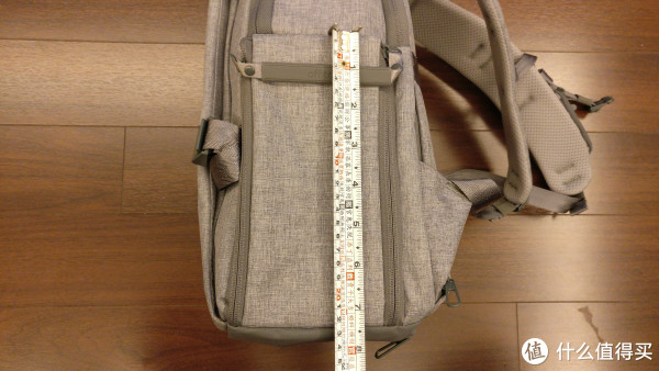 侧拉门高约26cm