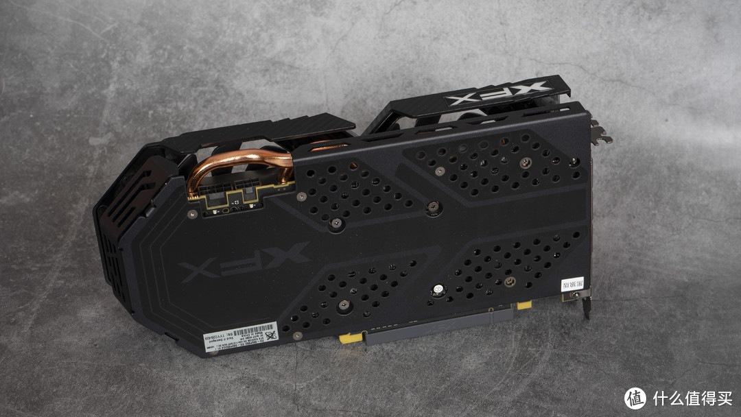 双路CrossFire RX 590显卡性能实测，附上Radeon驱动优化技巧