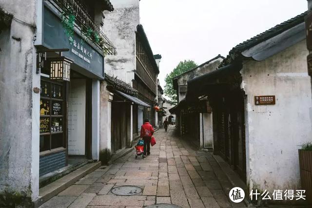 与东风启辰D60在烟雨中寻觅年味，再顺手拿个节油冠军