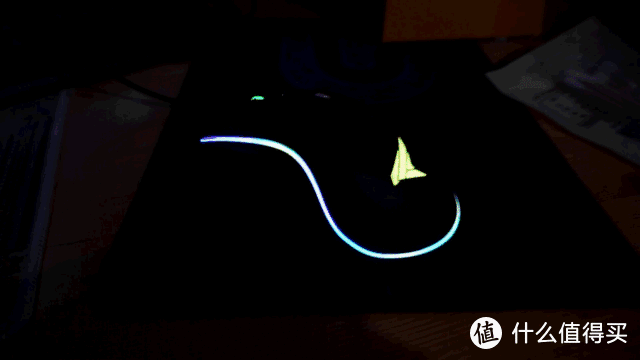 灯光绚丽的游戏鼠标体验--杜伽LEO 600游戏鼠标试用