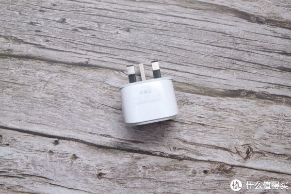 公牛英标插头转换器开箱暨新买的背景纸试用