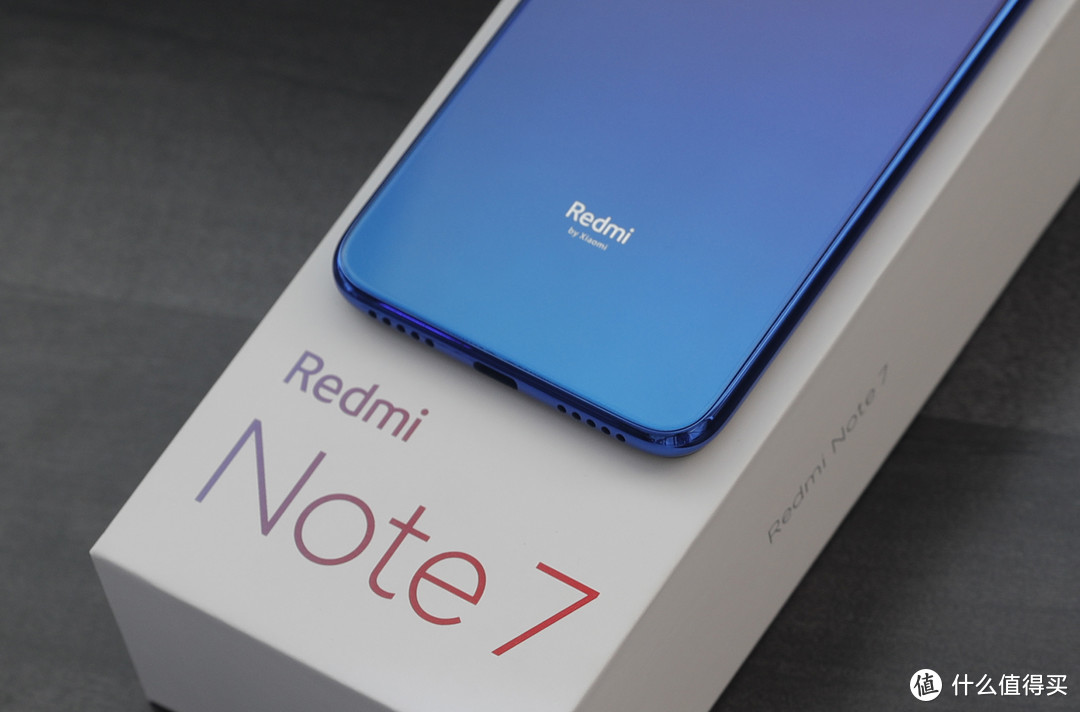 看钱说话！1000出头的预算、那就买红米Note 7吧